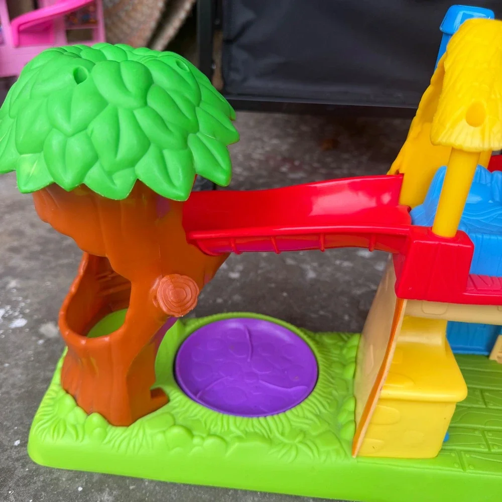 Playskool Treehouse weeble wobble Goldilocks Cottage Playset toy with slide